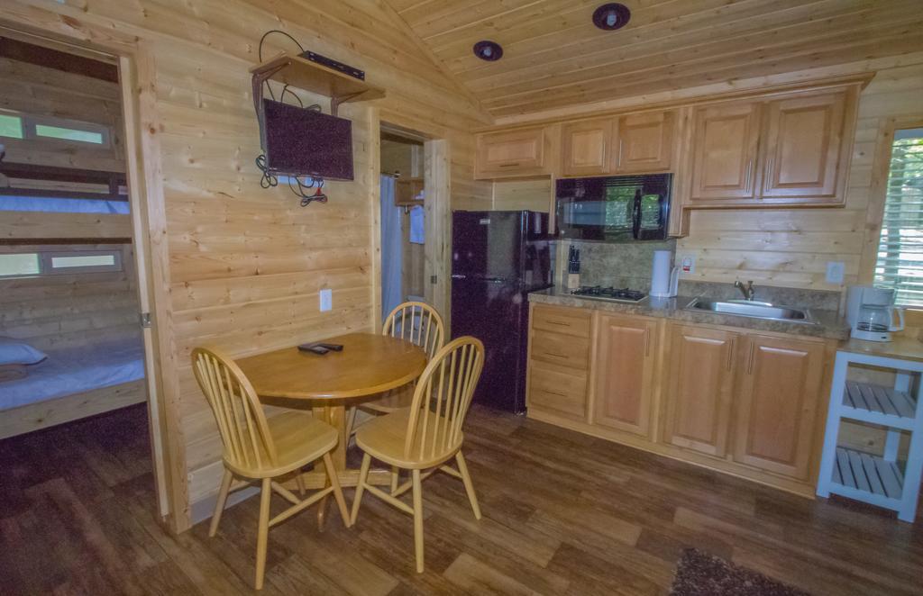Descanso Oakzanita Springs Camping Resort Cottage 3 מראה חיצוני תמונה