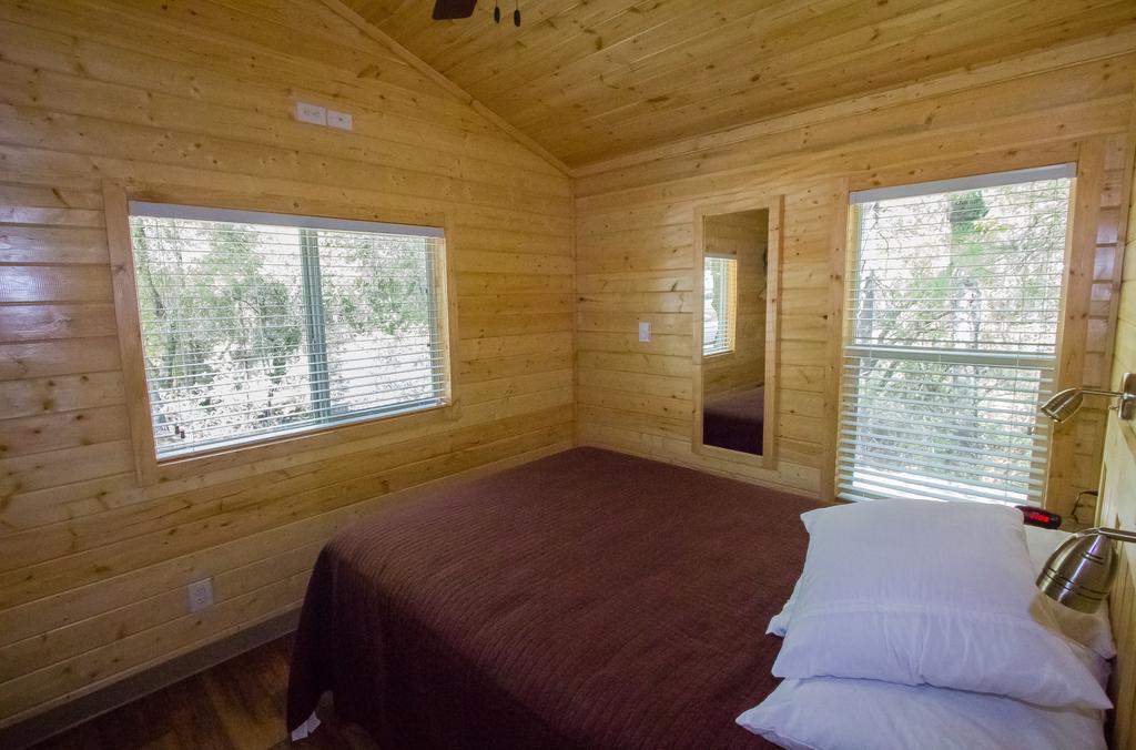 Descanso Oakzanita Springs Camping Resort Cottage 3 מראה חיצוני תמונה